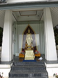 _b184049